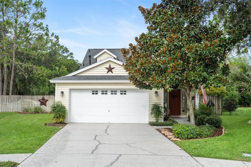 22435 CROWS NEST COURT LUTZ, FL 33549