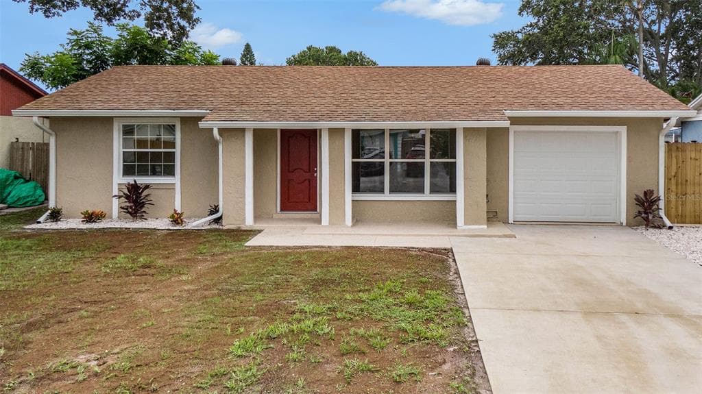 7982 POWDER HORN CIRCLE LARGO, FL 33773