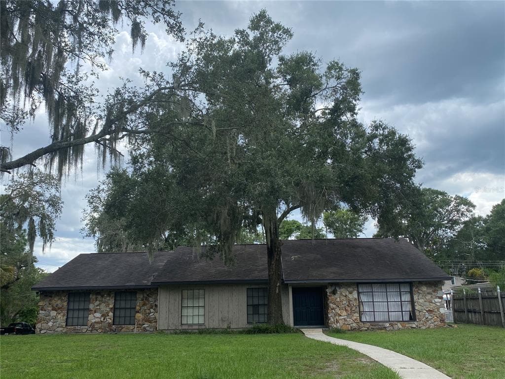 311 FERN CLIFF AVENUE