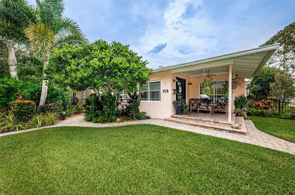 101 27TH AVENUE N ST PETERSBURG, FL 33704