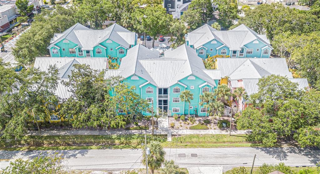 3002 W CLEVELAND STREET UNIT C4