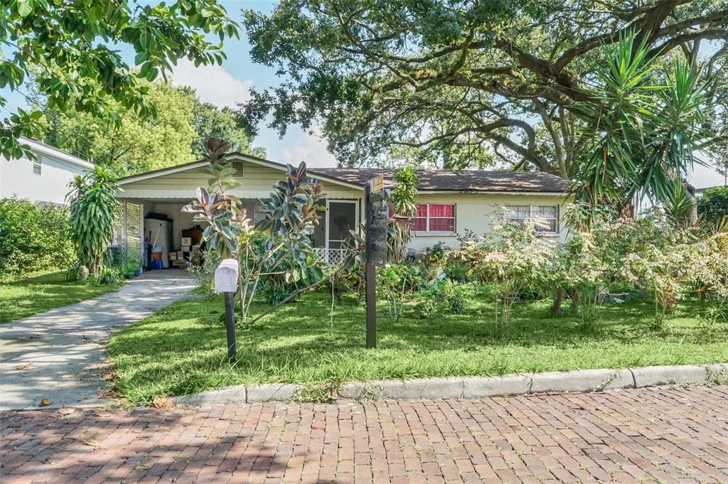 898 CLEARVIEW AVENUE LAKELAND, FL 33801