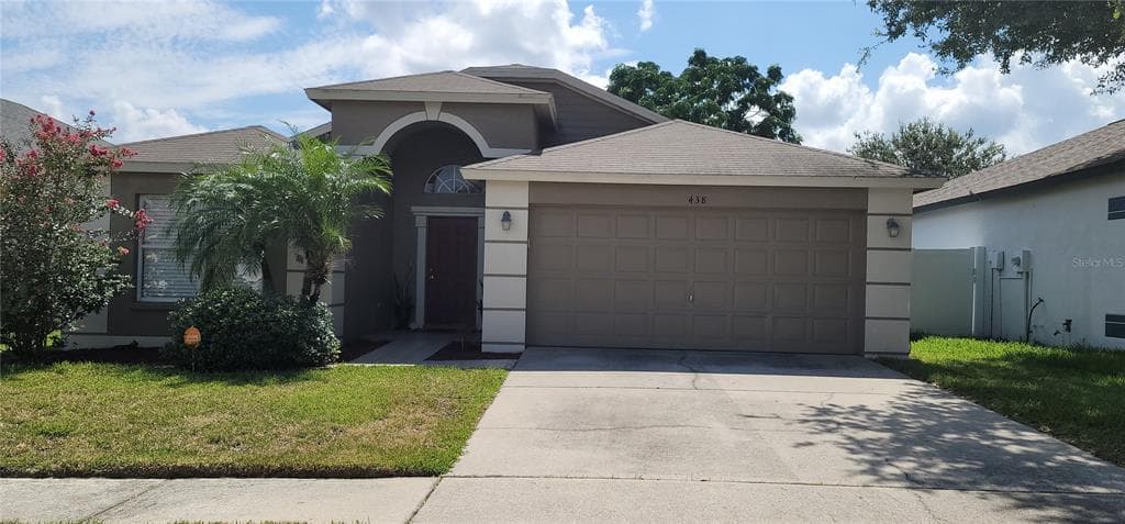 438 SAND RIDGE DRIVE VALRICO, FL 33594