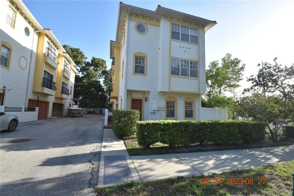 4409 W GRAY STREET UNIT 1 TAMPA, FL 33609