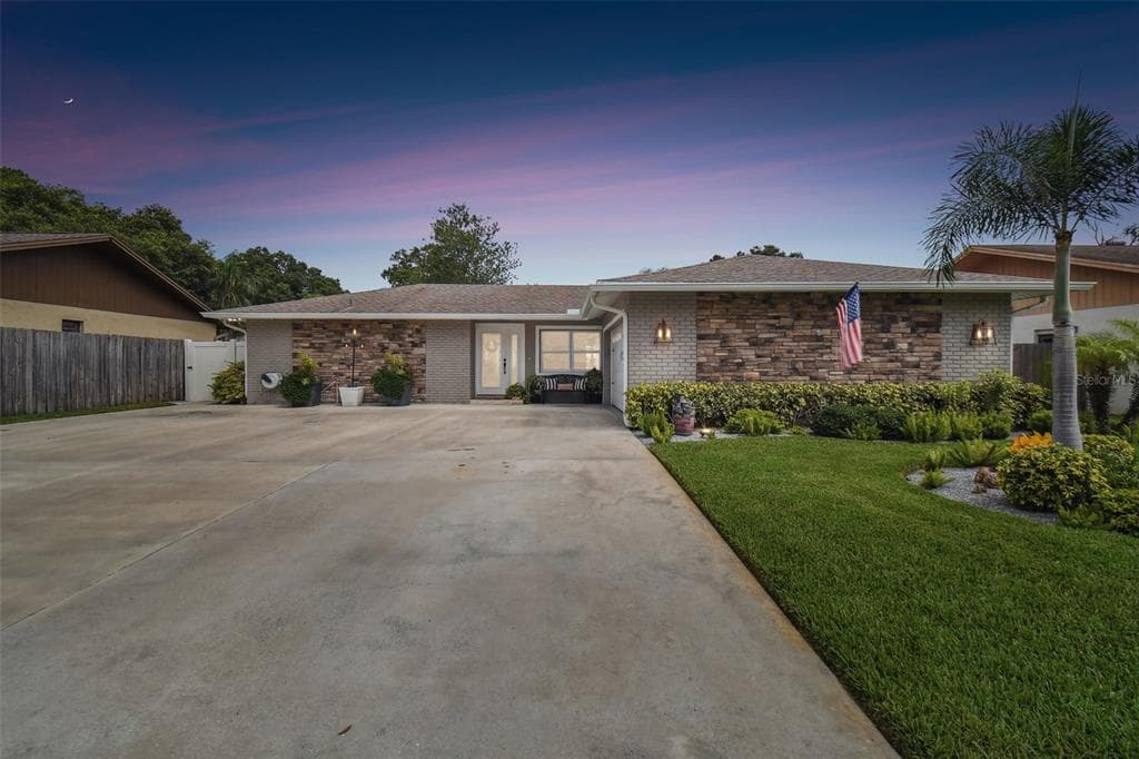 4118 HOLLOWTRAIL DRIVE