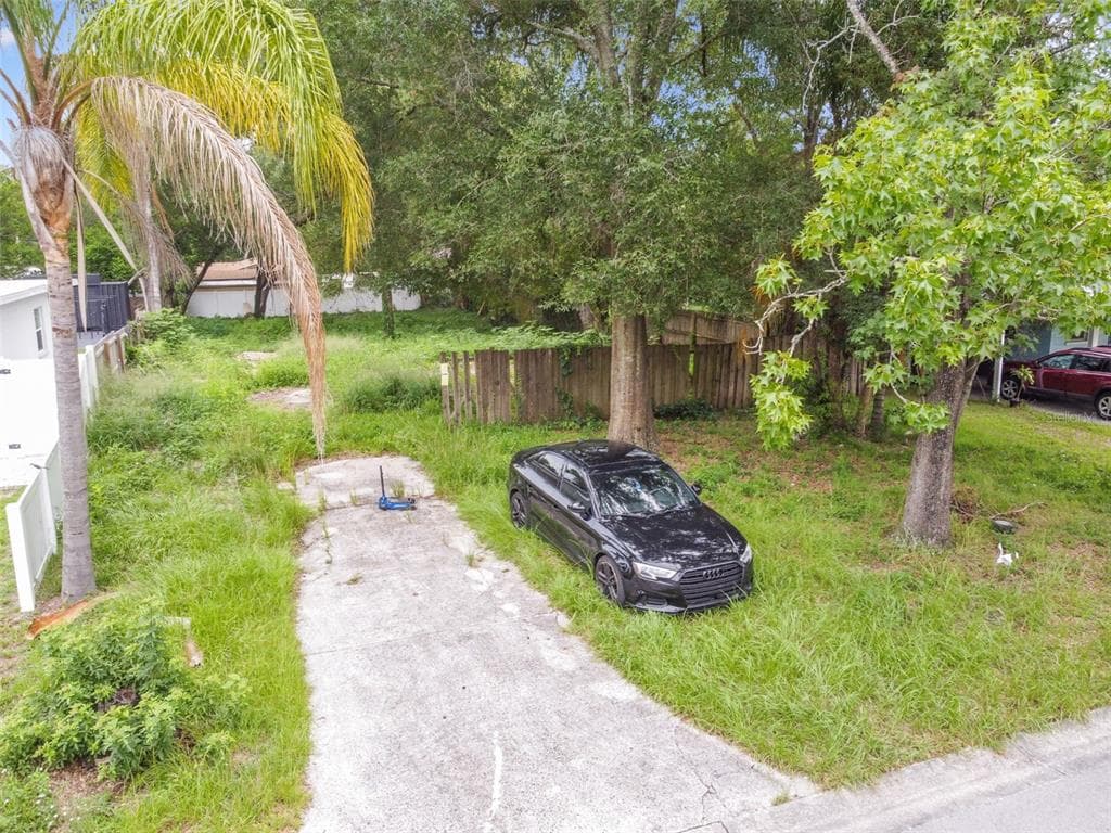 11307 N HAMNER AVENUE TAMPA, FL 33612