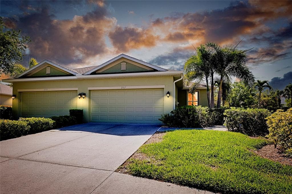 2567 CORTENOVA COURT VENICE, FL 34292