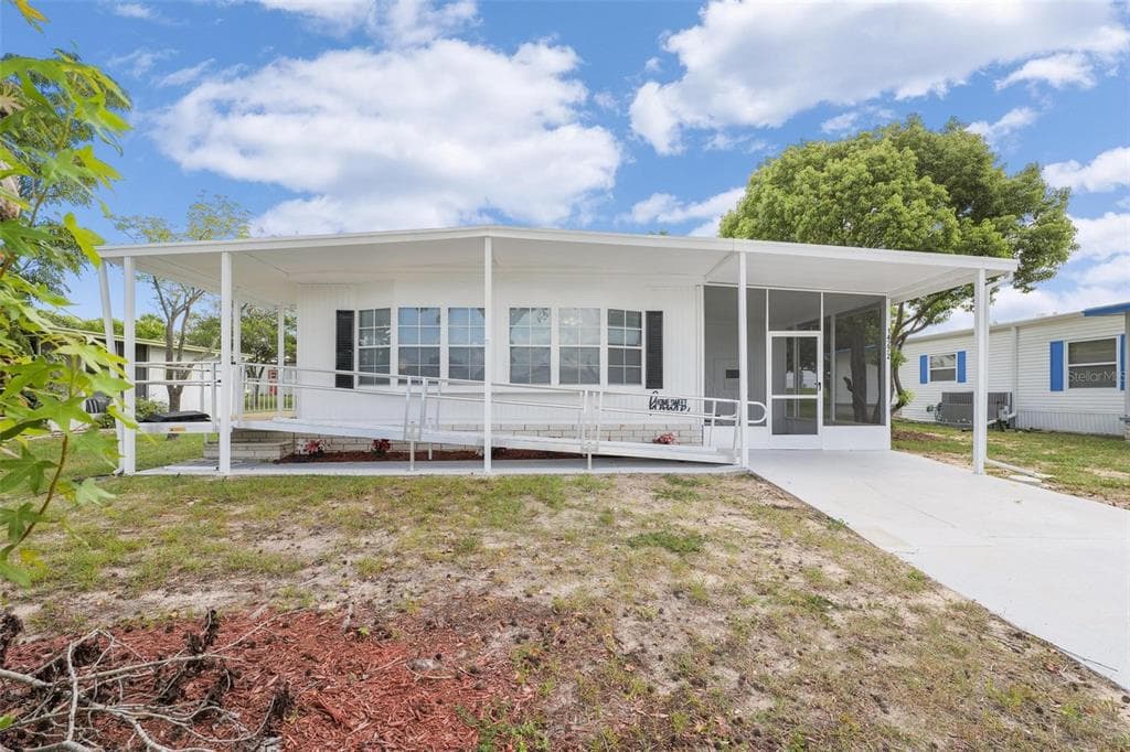 14272 RIALTO AVENUE BROOKSVILLE, FL 34613