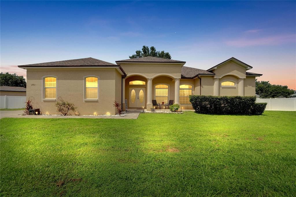 2763 BERKFORD CIR LAKELAND, FL 33810