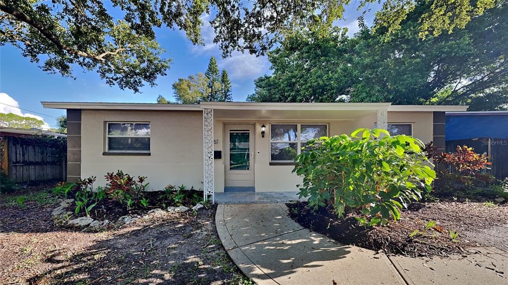 761 63RD AVENUE N ST PETERSBURG, FL 33702