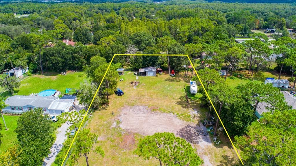 17533 DRIFTWOOD LANE LUTZ, FL 33558