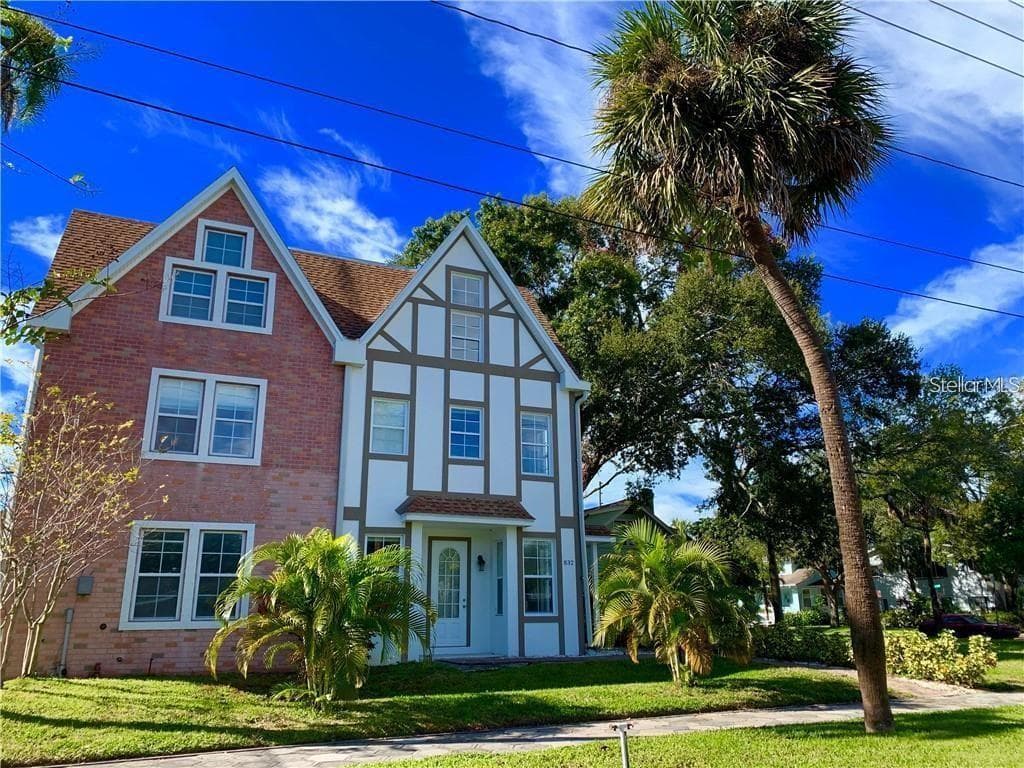 832 BAY STREET NE UNIT 3 ST PETERSBURG, FL 33701