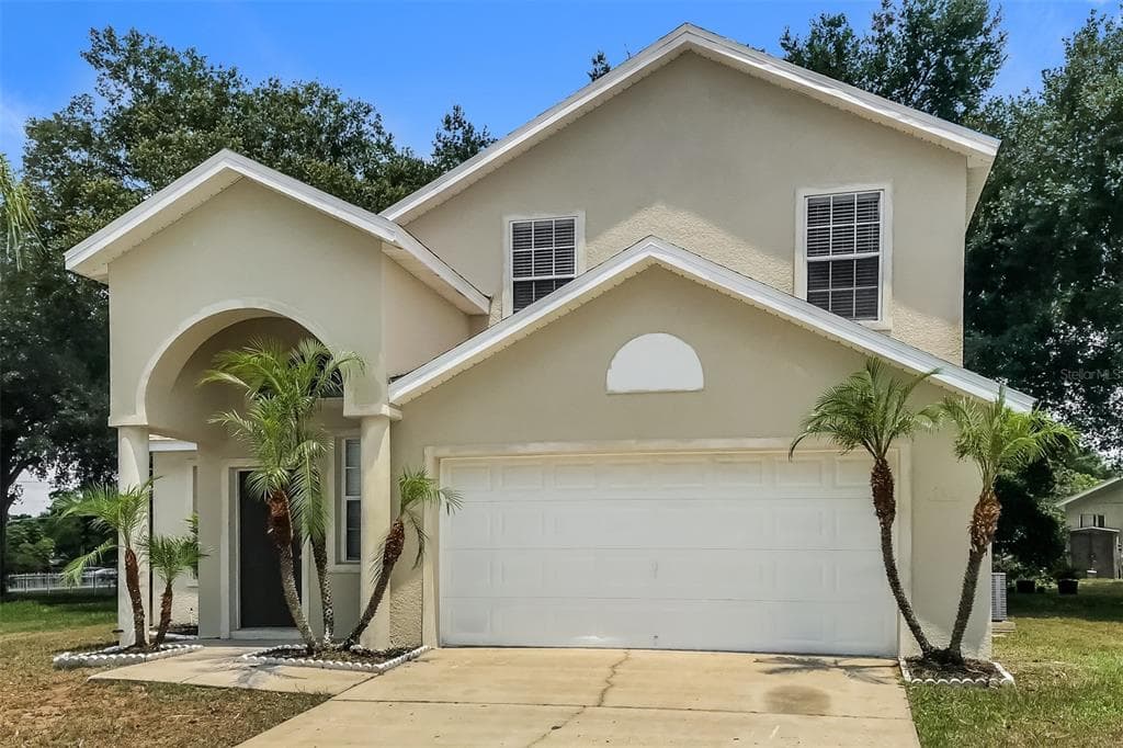 241 BLUFF PASS DRIVE EUSTIS, FL 32726