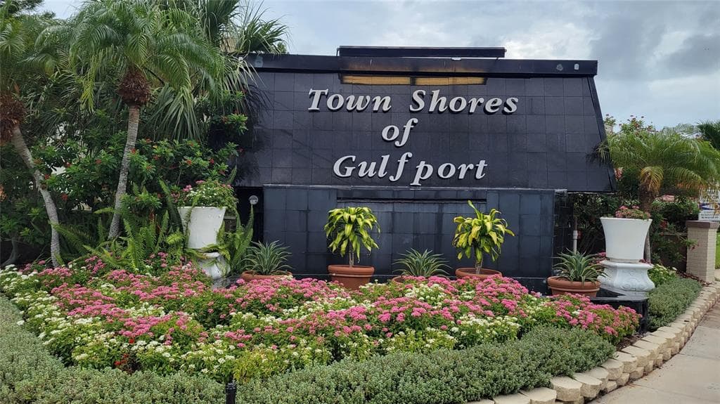 3128 S 59TH STREET S UNIT 303 GULFPORT, FL 33707