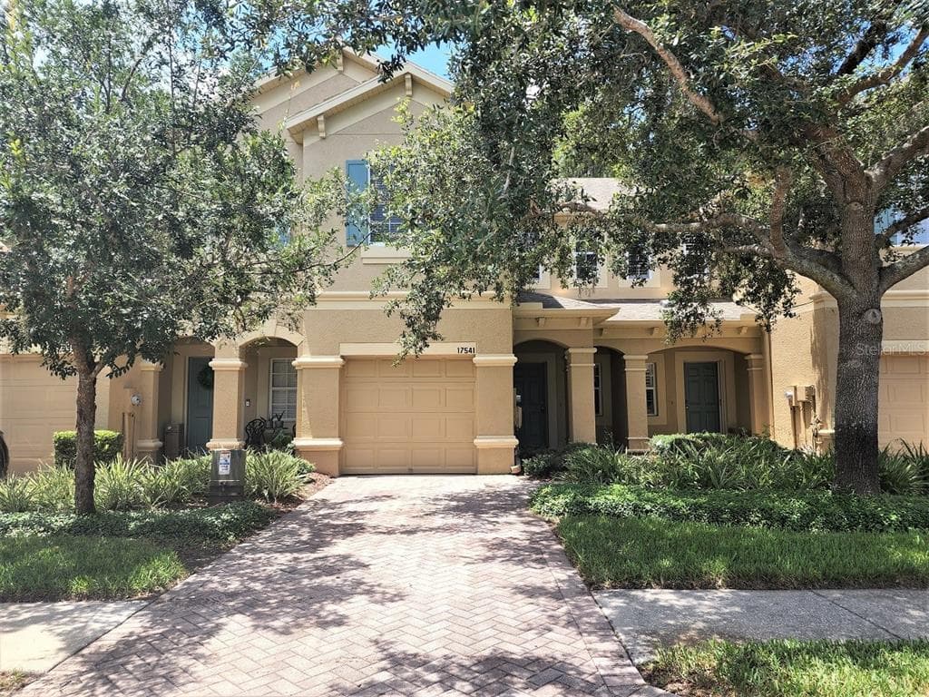 17541 HUGH LANE LAND O LAKES, FL 34638