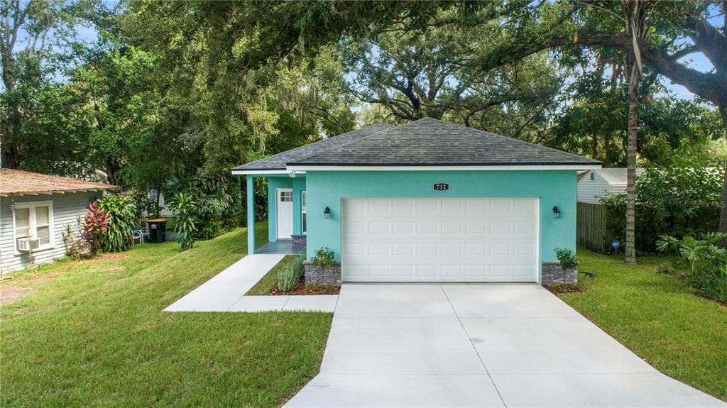 712 ELIZABETH LANE AUBURNDALE, FL 33823