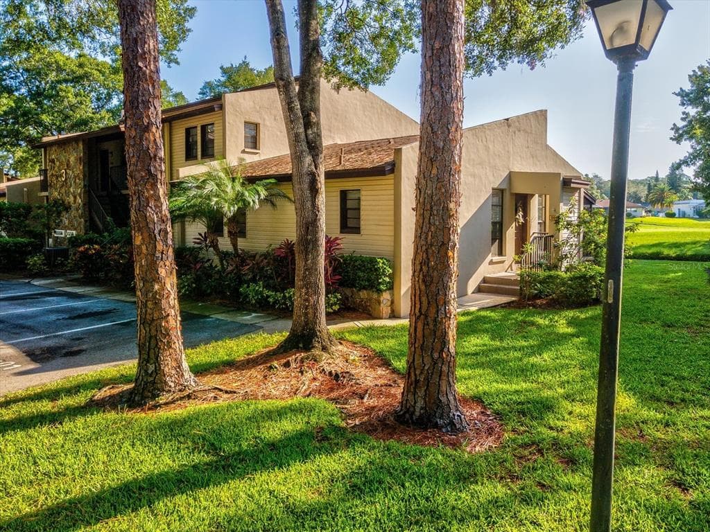 1000 TARPON WOODS BOULEVARD UNIT 301 PALM HARBOR, FL 34685