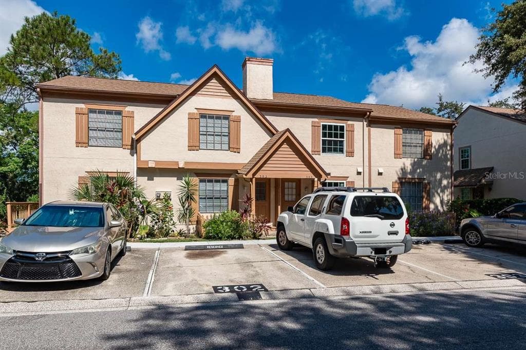 302 BRIGADOON DRIVE CLEARWATER, FL 33759