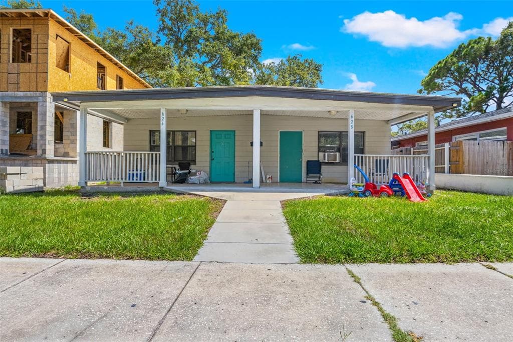 628 15TH AVENUE S ST PETERSBURG, FL 33701
