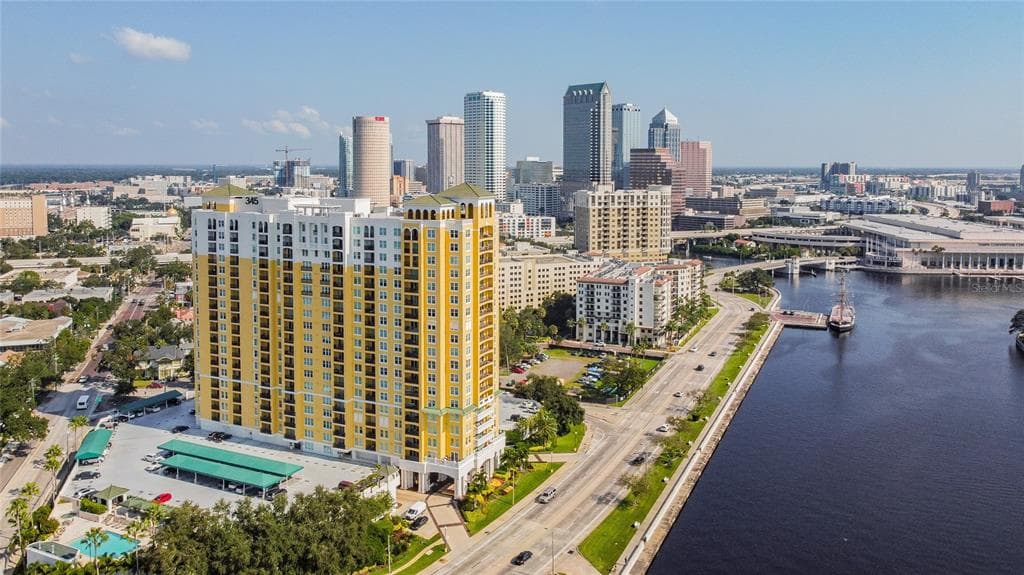 345 BAYSHORE BOULEVARD UNIT 1902 TAMPA, FL 33606