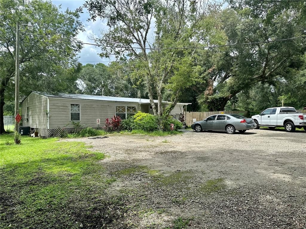 6941 MANGROVE DRIVE WESLEY CHAPEL, FL 33544
