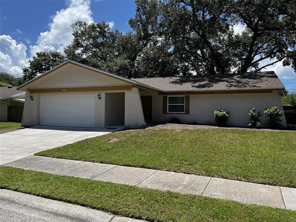 1225 ROSEWOOD STREET LARGO, FL 33770