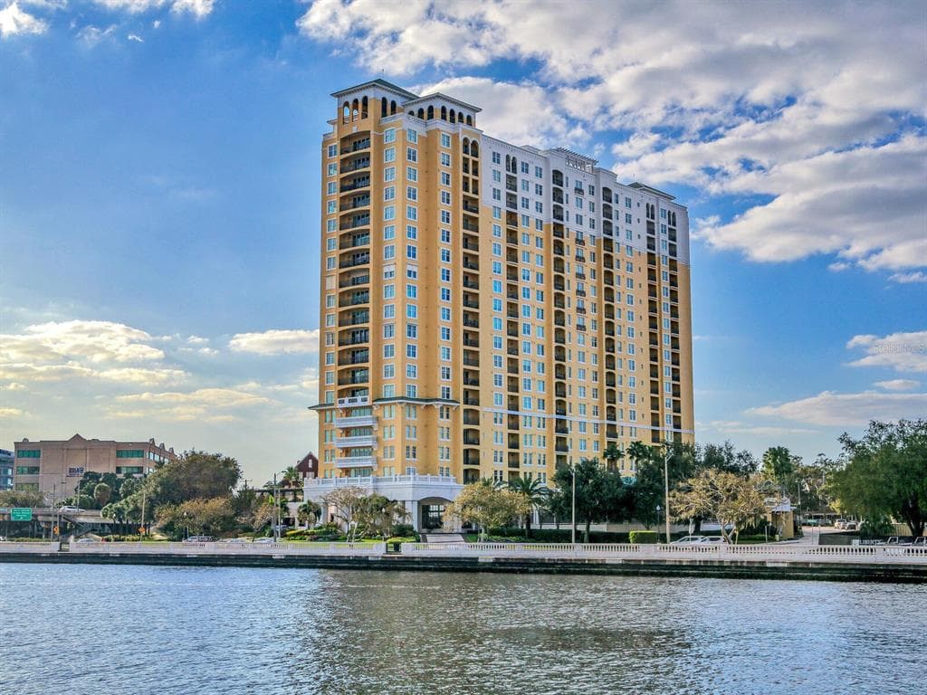 345 BAYSHORE BOULEVARD UNIT 302 TAMPA, FL 33606