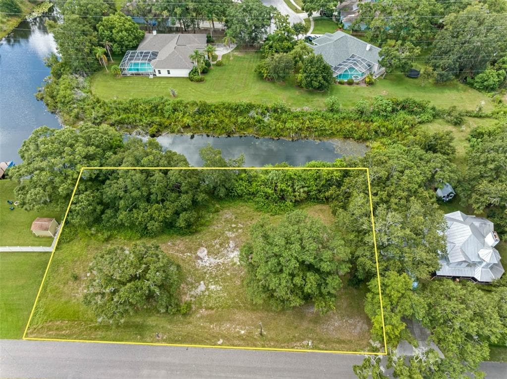 5030 DUQUE ROAD LUTZ, FL 33549
