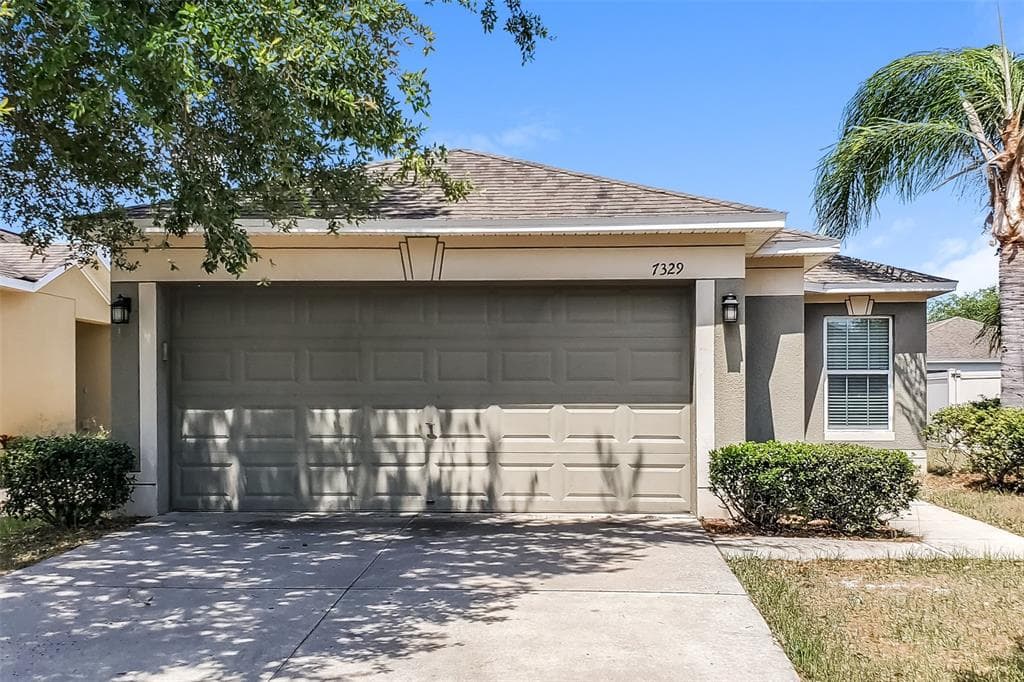 7329 LUMBER PORT DRIVE RUSKIN, FL 33573