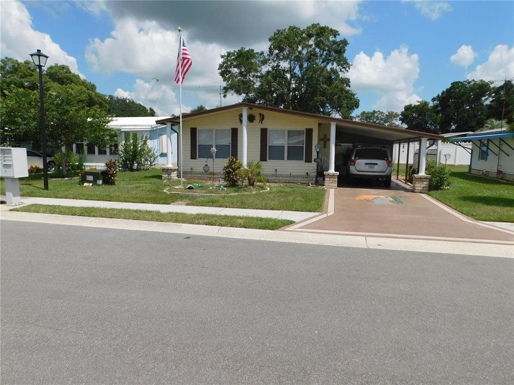 36351 BONNEY DRIVE ZEPHYRHILLS, FL 33541