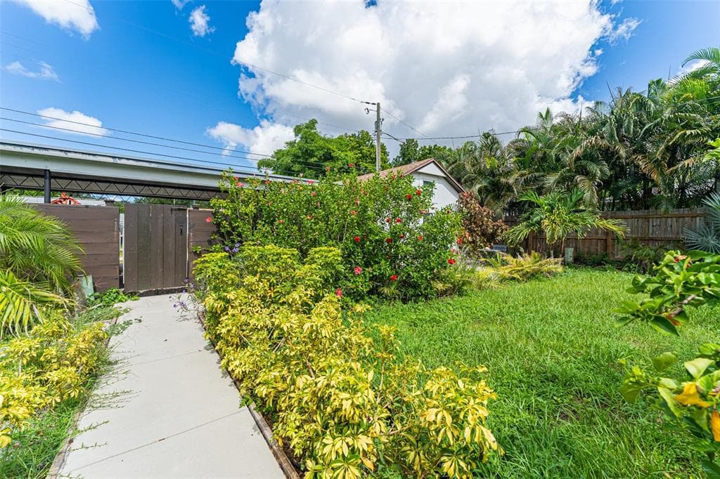 1134 1/2 27TH STREET N ST PETERSBURG, FL 33713