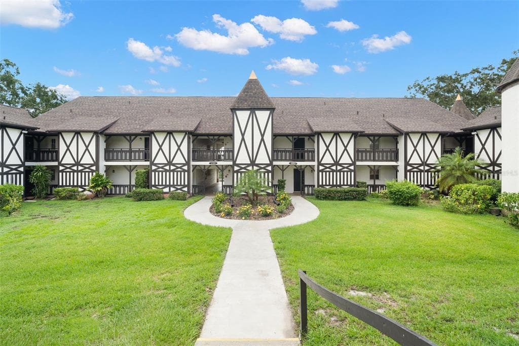 220 N BAYSHORE BOULEVARD UNIT 107 CLEARWATER, FL 33759