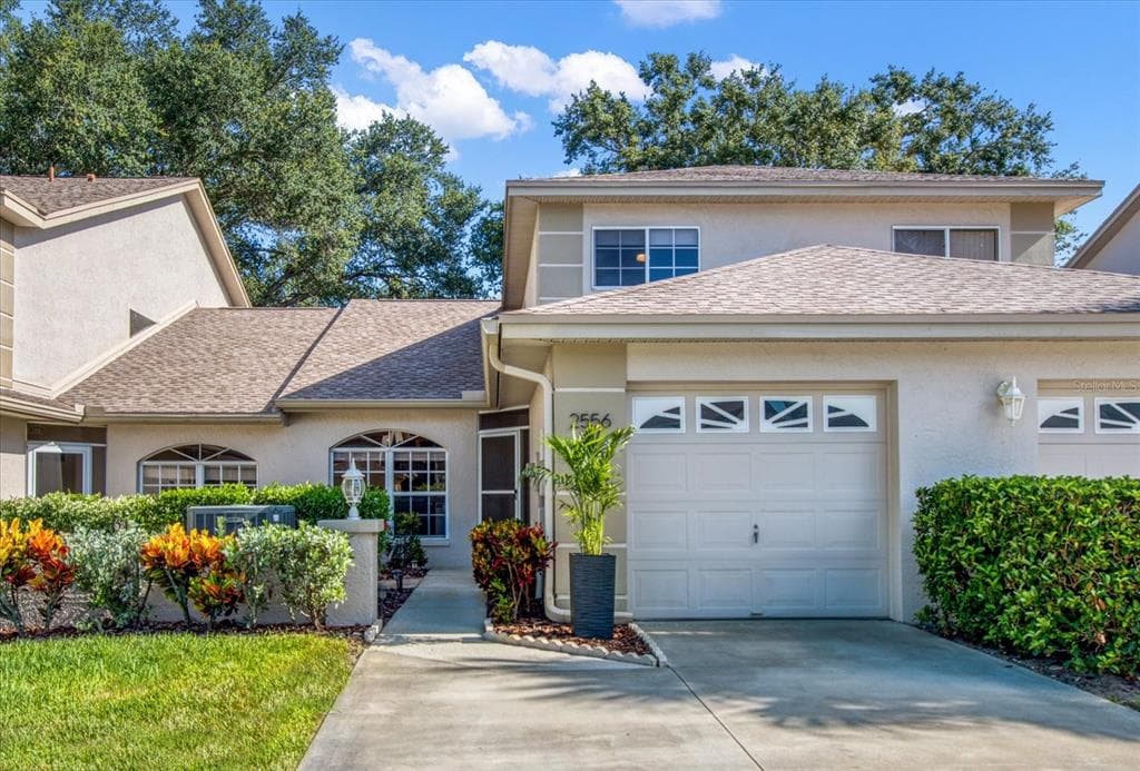 2556 PINE COVE LANE