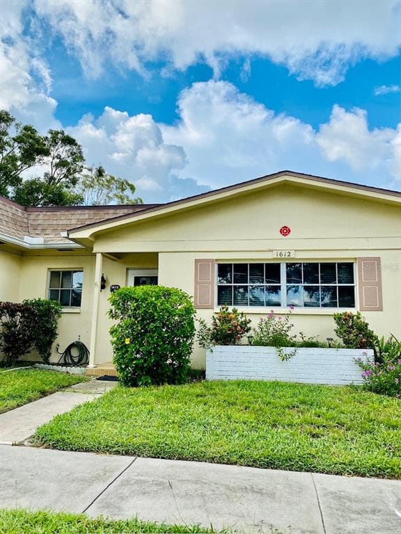 1612 S LAKE AVENUE UNIT 3 CLEARWATER, FL 33756