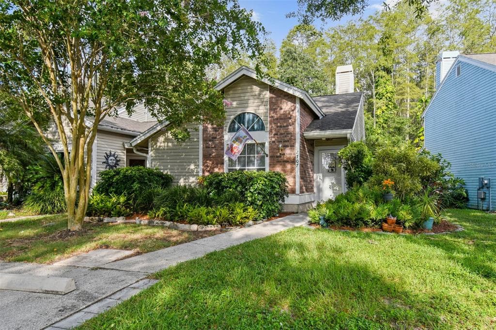 12707 WOOD TRAIL BOULEVARD TAMPA, FL 33625