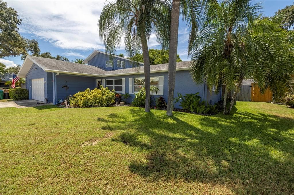 9368 117TH STREET SEMINOLE, FL 33772