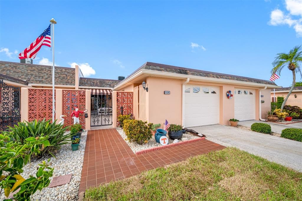164 BOCA CIEGA POINT BOULEVARD S ST PETERSBURG, FL 33708