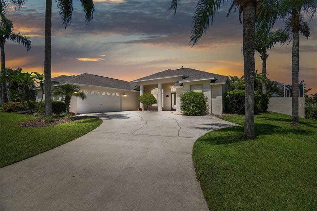 567 PENINSULAR DRIVE LAKELAND, FL 33813