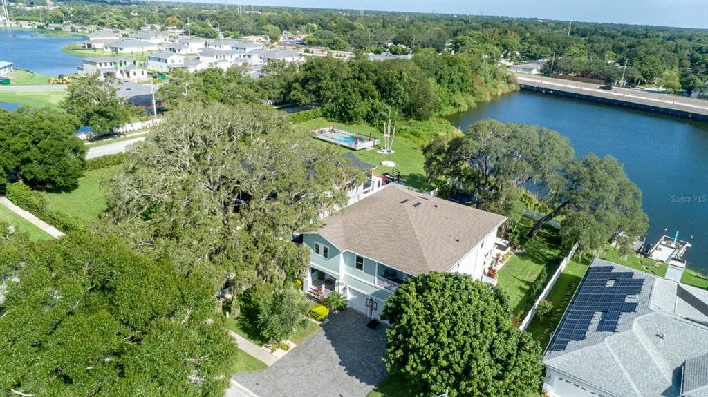2606 BREWTON COURT
