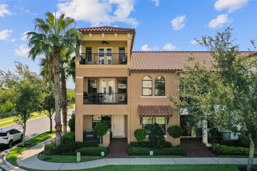5802 YEATS MANOR DRIVE TAMPA, FL 33616