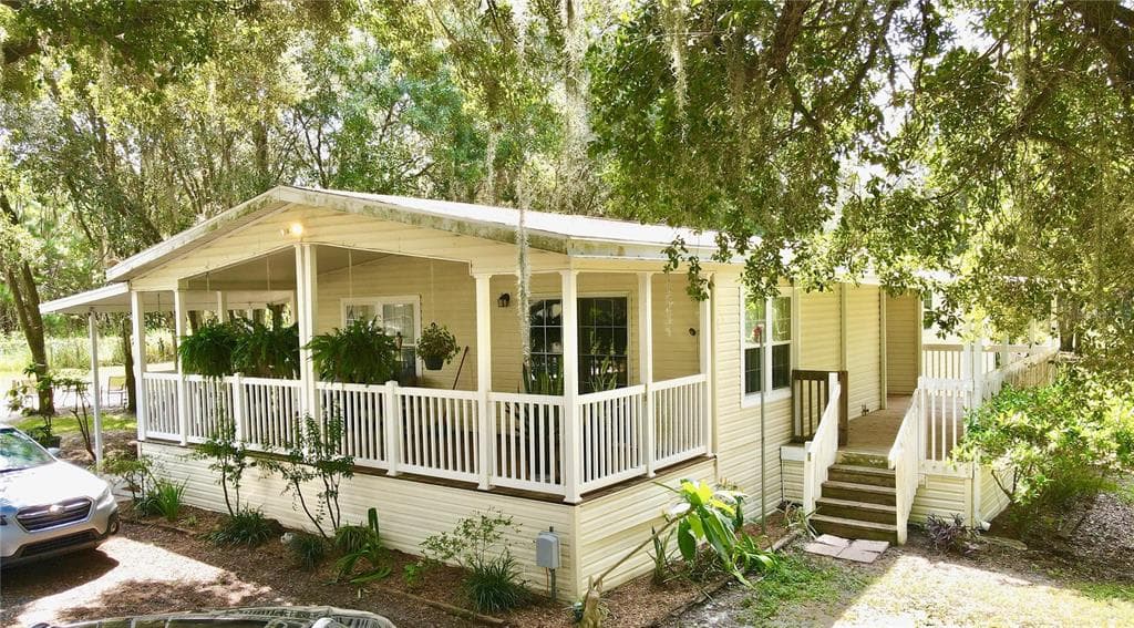 31010 TYNDALL ROAD WESLEY CHAPEL, FL 33545