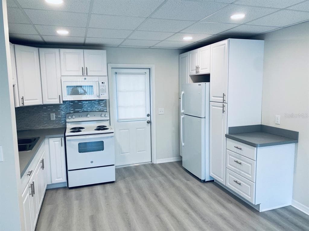 5388 4TH STREET N UNIT 109 ST PETERSBURG, FL 33703
