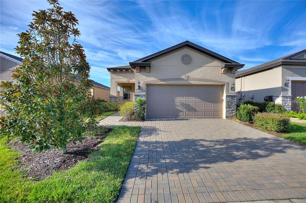 326 ALMANSA STREET DAVENPORT, FL 33837