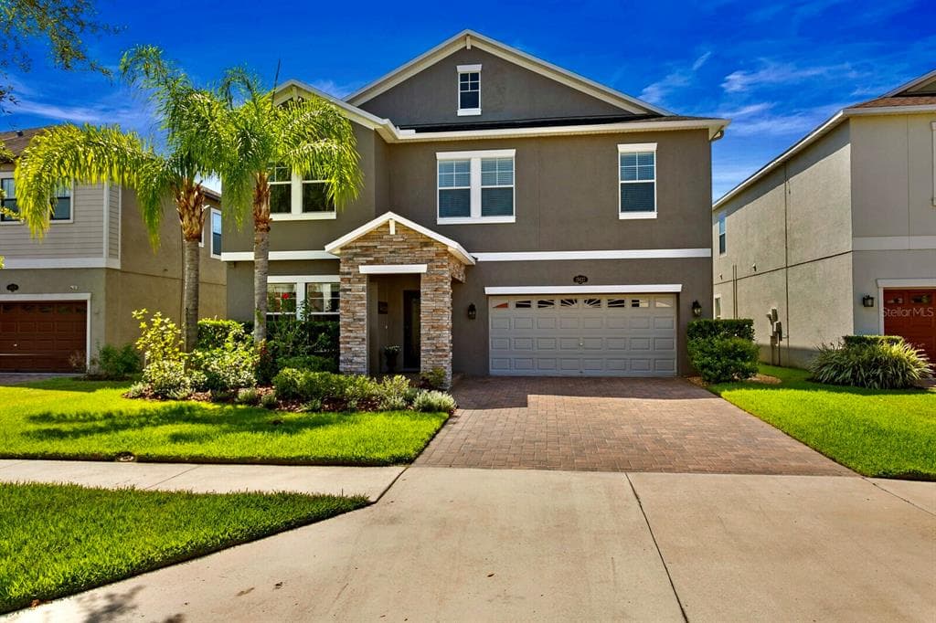 19427 PADDOCK VIEW DRIVE TAMPA, FL 33647