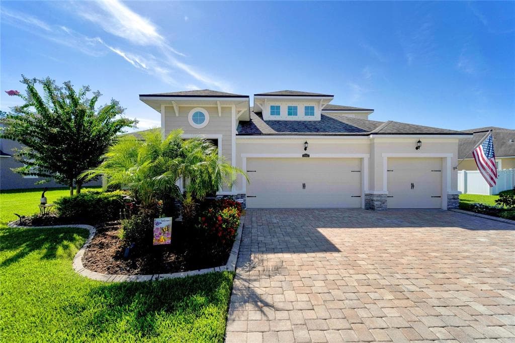 12313 BAY ESTUARY BEND