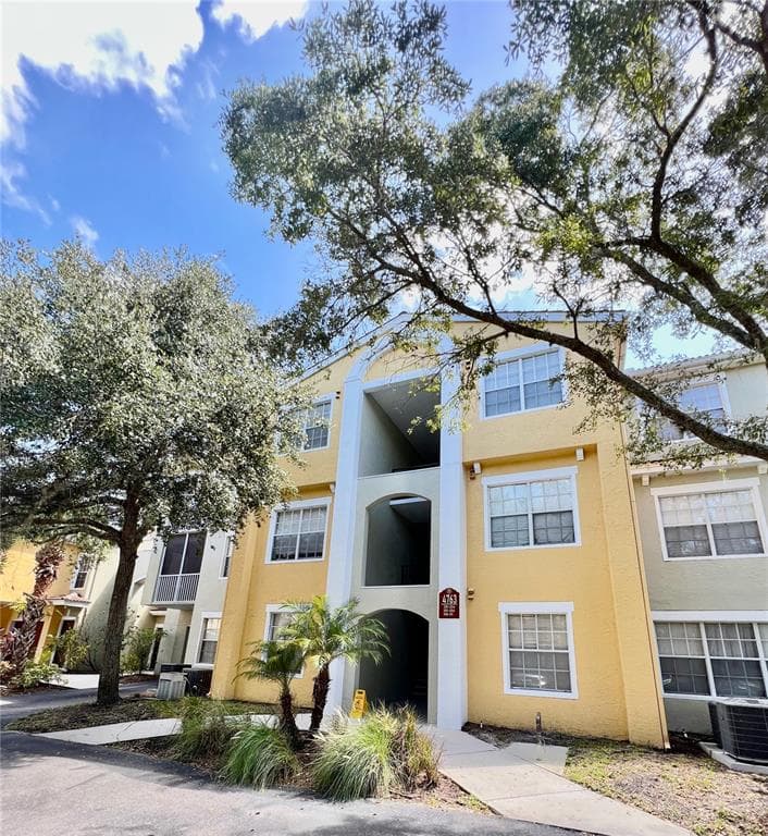 4763 TRAVINI CIRCLE UNIT 3-202 SARASOTA, FL 34235