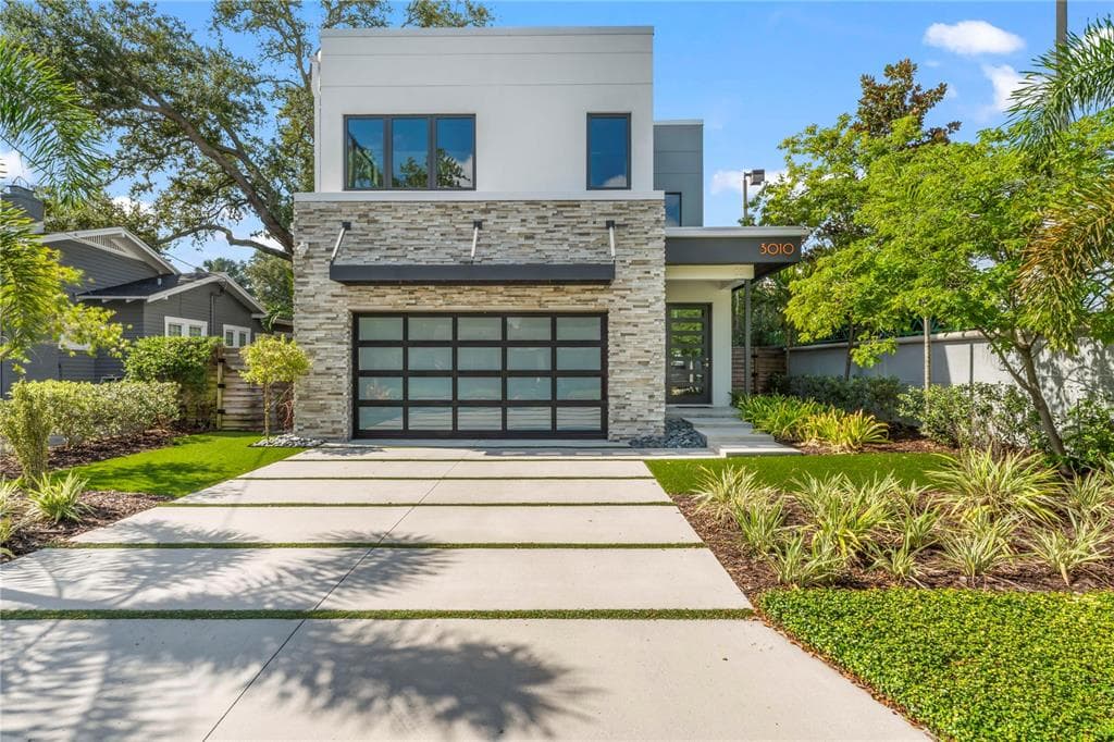 3010 W SAN MIGUEL STREET TAMPA, FL 33629