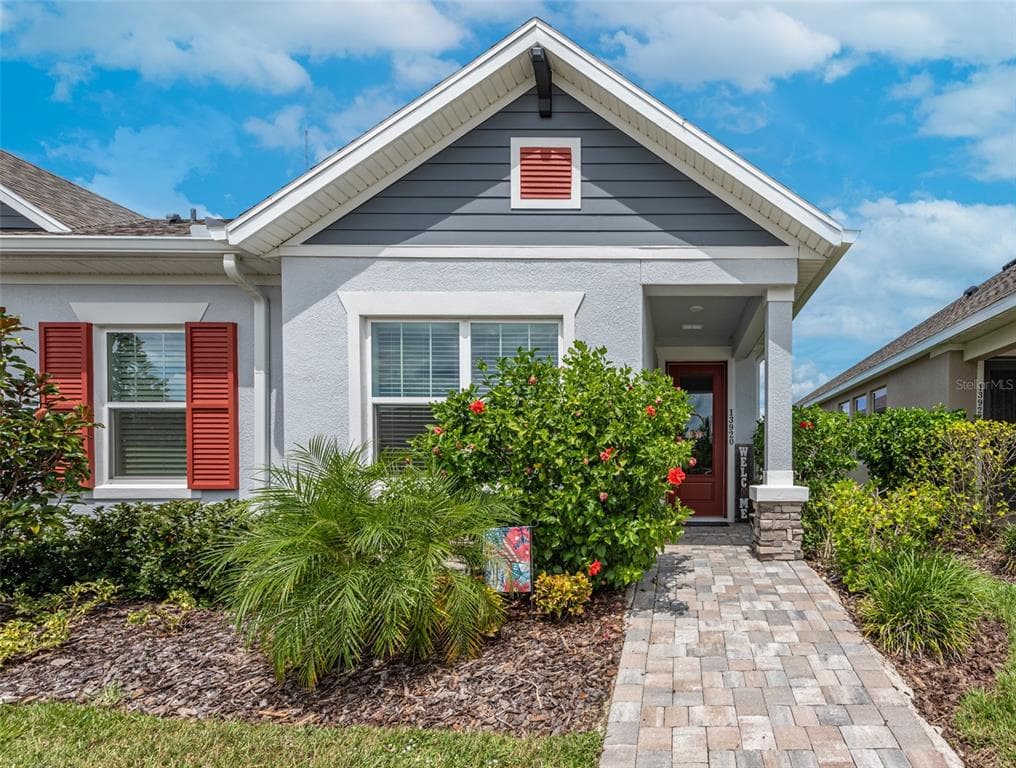13920 KINGFISHER GLEN DRIVE LITHIA, FL 33547