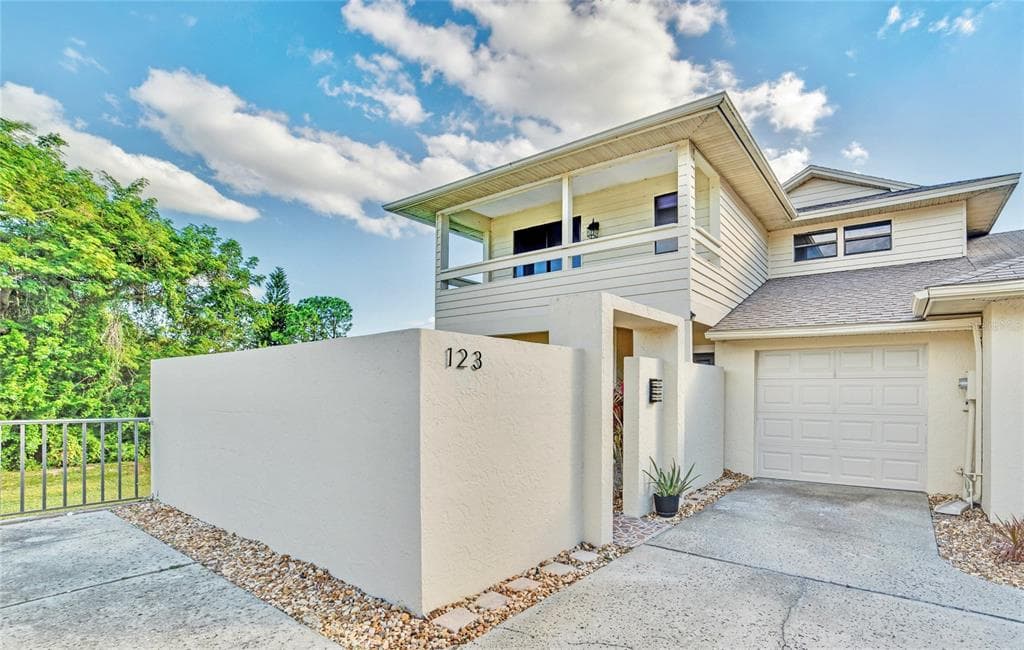123 COLONY SOUTH DRIVE