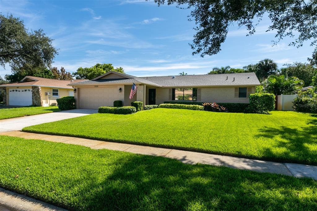 7939 17TH WAY N ST PETERSBURG, FL 33702